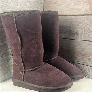 UGG‎ Australia Women's Size 6  Tall Dark Purple Boots